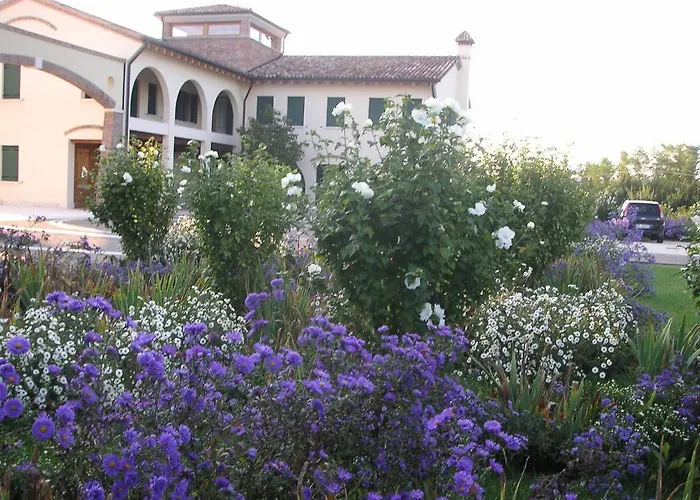 Bed & Breakfast Due Torri 3*