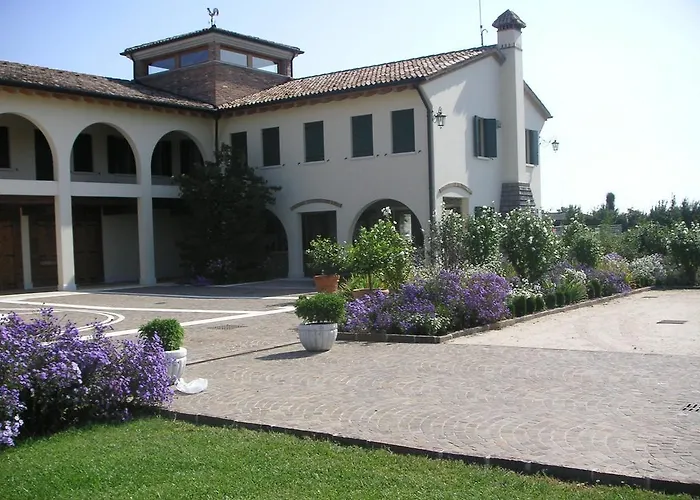 Due Torri Bed & Breakfast