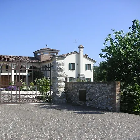 Bed & Breakfast Due Torri Montebelluna